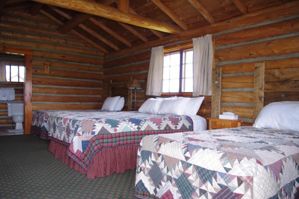 Parade Rest Ranch West Yellowstone Eksteriør bilde